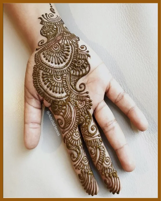 Double Finger Chain In Minimal Front Hand Mehndi Design